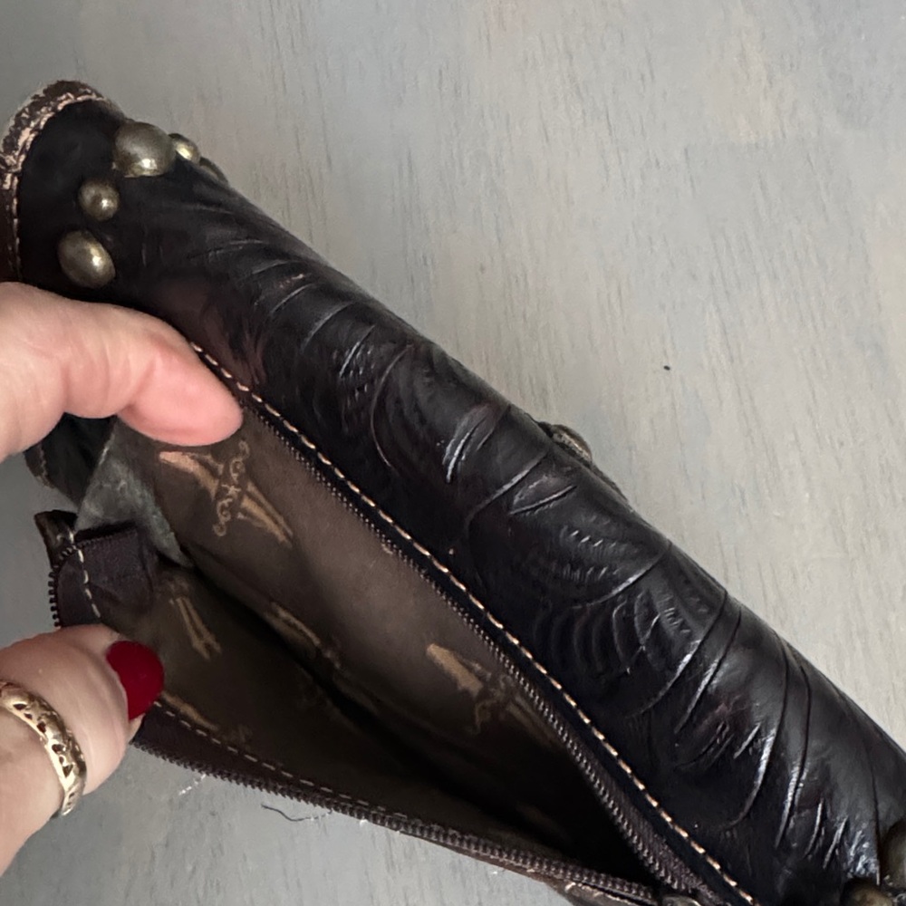Black Leather Wallet Studded Embossed / Leather Cross Clutch - Picture 6 of 10